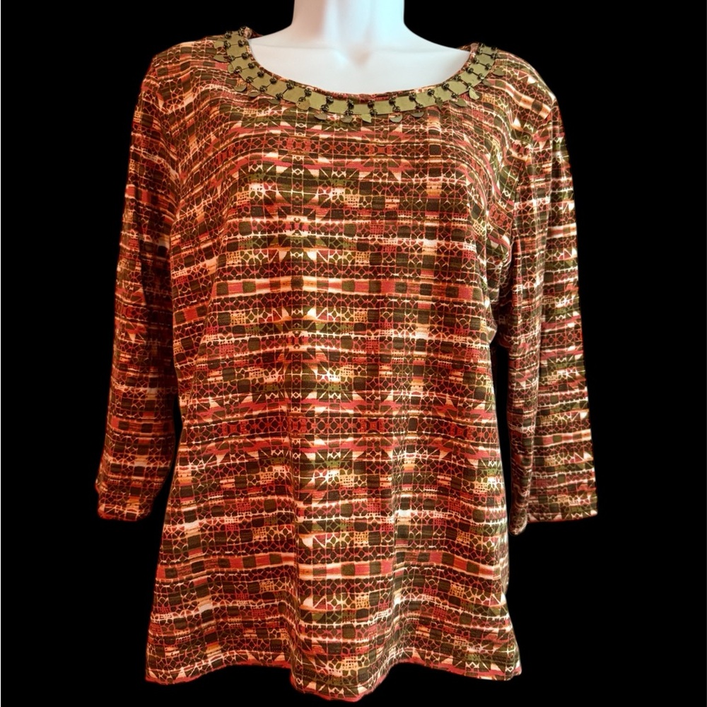 🔥2/$24 or 3/$30🔥 Ruby Red- Women's Multicolor Patterned Top with Gold Accents - Picture 3 of 6